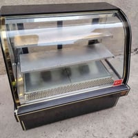 عارضة كيك • تبريده حلو • كربلاء