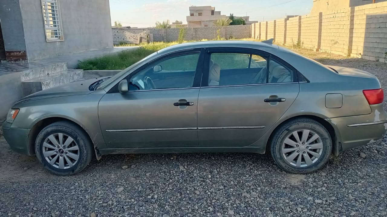السلام عليكم للبيع سوناتا 2009
لون فستقي 
وارد امريكي
 السنويه الى 27
محرك 2400 GDl
كير عادي وتو
شفتات ستيرن
لايت زنون عالي ناصي 
داخل صاجي 
كشن السايق كهرباء
شاشة
السيارك نضيفه احلآ من الصوره
كير ومحرك خير من الله تبريد ثلج
السياره ما بيها نقص
بيها كم قطعه بس ابيع حزام 
مكانها صلاح الدين _ الشرقاط _ قرية سديرا وسطى
السعر 95 بيها مجال
***********
***********
