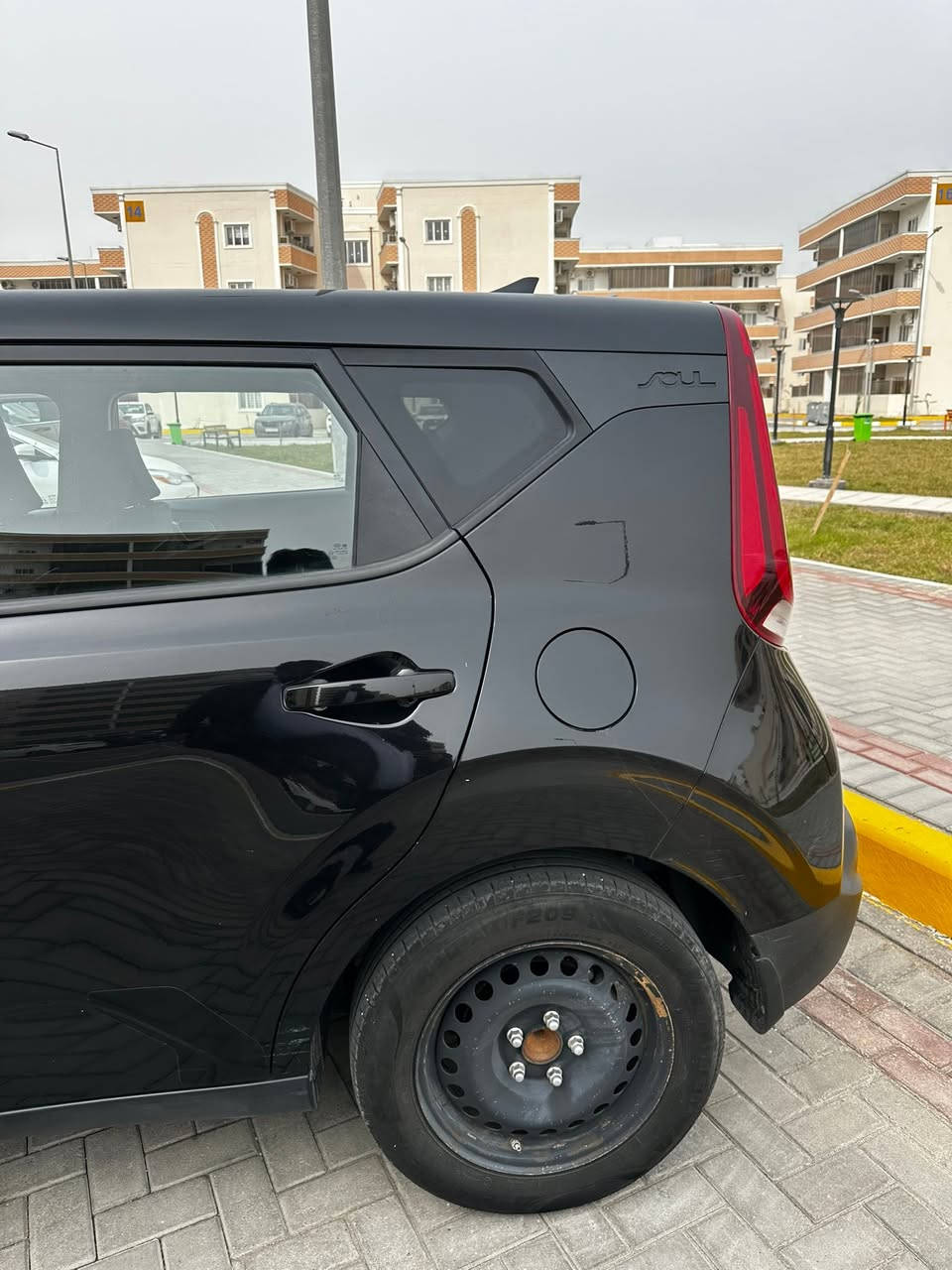 كيا سول
2021 وارد أمريكي 
ماشية 58 الف ميل 
بدون صبغ
حادث خفيف جاملغ وراجع بارد كما موضح بالصور 
بيها خدوش 
محرك 2000 دوش 
مواصفات السول الاعتيادية 
السعر 120& 
رقم أربيل - سنوية باسمي (ما ساقطة)

ليبل واحد جميع القطع 
بغداد - الكرادة

للتواصل فقط على الرقم: ***********

ملاحظة: سونار المندلاوي + صور الحادث موجودة
