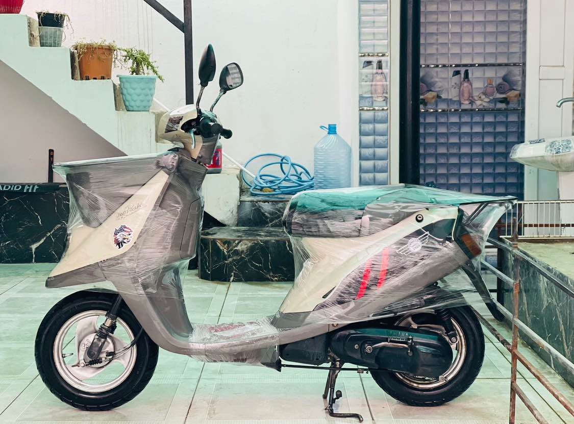 دراجة ياماها اخو سفر رمپة دراجة كلة عل شركة ماملعوب بي كلة
عل بيلاد شرط فحص
محرك بيلادي ما مفتوح شرط كابريتر بيلادي شوتة  فيت پم صالنصة
كلة عل بيلاد شرط فحص فيتر كهربائيات كامل شغال نكرة سلف
كيجات سرعة بانزين كلة شغال
كفر بيلادي تايارات بيلادي لوك باتري جديد دراجة سفر ماشااللهّ مابي اي نقص شرطل نشاط فول
سعر450
رقم موبايل***********
 عنوان كركوك شورجة يم مطعم حمة ناصر السليمانية, العراق
