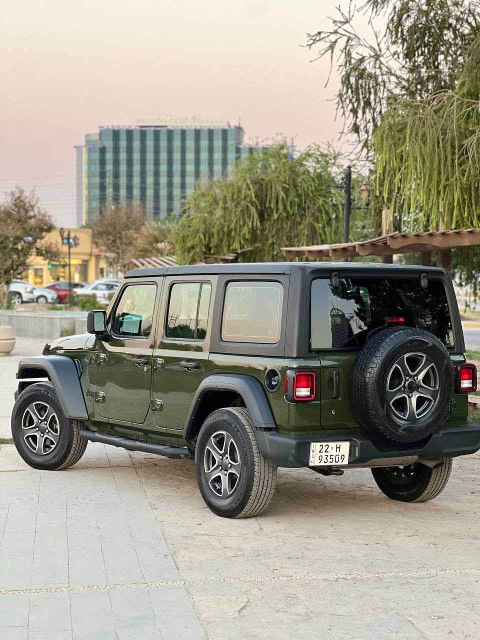 کــــــوردی 
تەنها فرۆشتن بە نقد 
Jeep Wrangler  
جيب رانگلەر
مـــۆدێل / 2022
مواسفات /  شاشە ، کامیرە ، حەساس 4×4 , رادار ، ئۆتۆستۆپ
مەکینە / v.4 چوار پستۆن 
2.0 تۆربۆ 
 بێ ئێڕباگ ، بێ ناوگرتن 
١ پارچە سبوغ
( 85) هەزار  کم چووە
سەنەوی نوێیە 

نـــــــرخ  (( 228)) وەرەقە

ناونیشان هەولێر
 پەیوەندی واتساپ  ***********

عربي 
فقط بیع نقد 

Jeep Wrangler 
 جيب 
مــــــــودیل/2022
مواصفات/ كاميرة ، حساس ، دبل اكسل ، رادار 
محرك /  v.4 اربع سلندر
2.0  توربو
بدون ایرباك ، بدون دواخل
قطعه واحد مسبوغ
٨٥،٠٠٠ كم ماشي 
سنوية جديدة  

سعر   (( 228  )) ورقة 
عنوان اربیل ، للاستفسار 
[hidden information] أربيل, العراق
