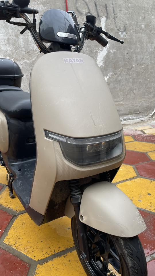 سلام عليكم دراجه شحن للبيع فقط
شركه الاريان 
دراجه 5 بطاريات جدد 
دراجه جديده 
دراجه تخبل 
سرعه حقيقيه 70
سعر 800 بيه مجال 
للاتصال ***********
مكاني بغداد مدينه الصدر
