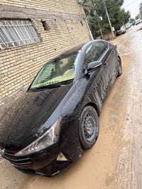 النترا 2019 كندي سيارة جانت بمكتب تعليم و بيها طخطخات موضحة بالصورة مك...