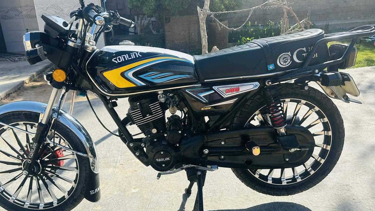 السلام عليكم
سولنك جاكوج 25باب اول محرك200🤍
شرط نضافه  تواير شركه 
بصمات ثنين سويجات ثنين 
يرهم مراوس ويرهم بيع 
متواجد خاص.                         (السعر900)
مكاني حصيبه القائم
رقمي *********** وتساب
