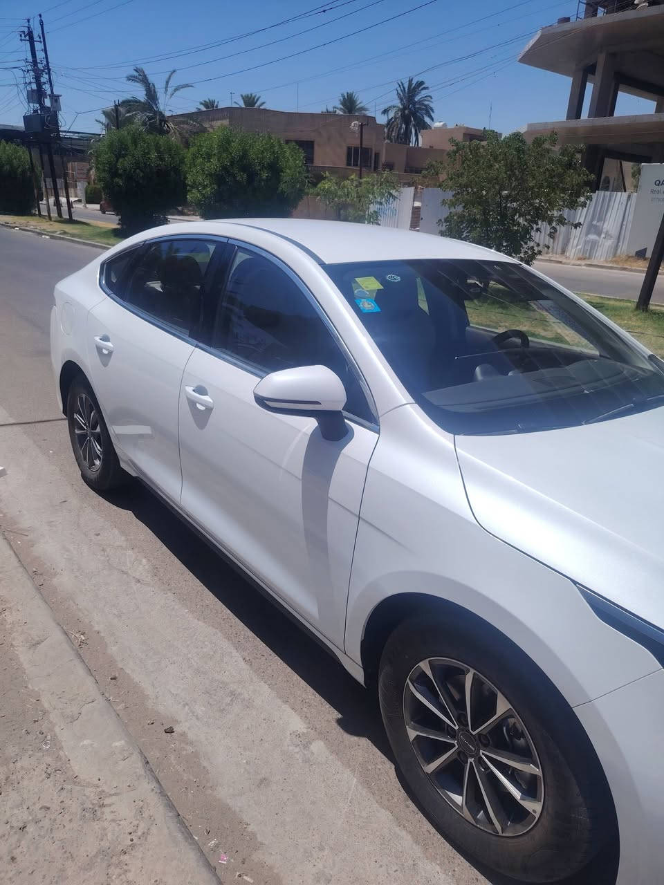 السلام عليكم
لبيع BYD
بصمة 
لد صباحي 
تشغيل عن بعد بصمه ابواب 
باقي موصفات معروفه 
ماشية 6 كيلو 
مكفوله 
رقم بغداد السعر 19 و 200
مكاني بغداد الغزاليه 
***********
