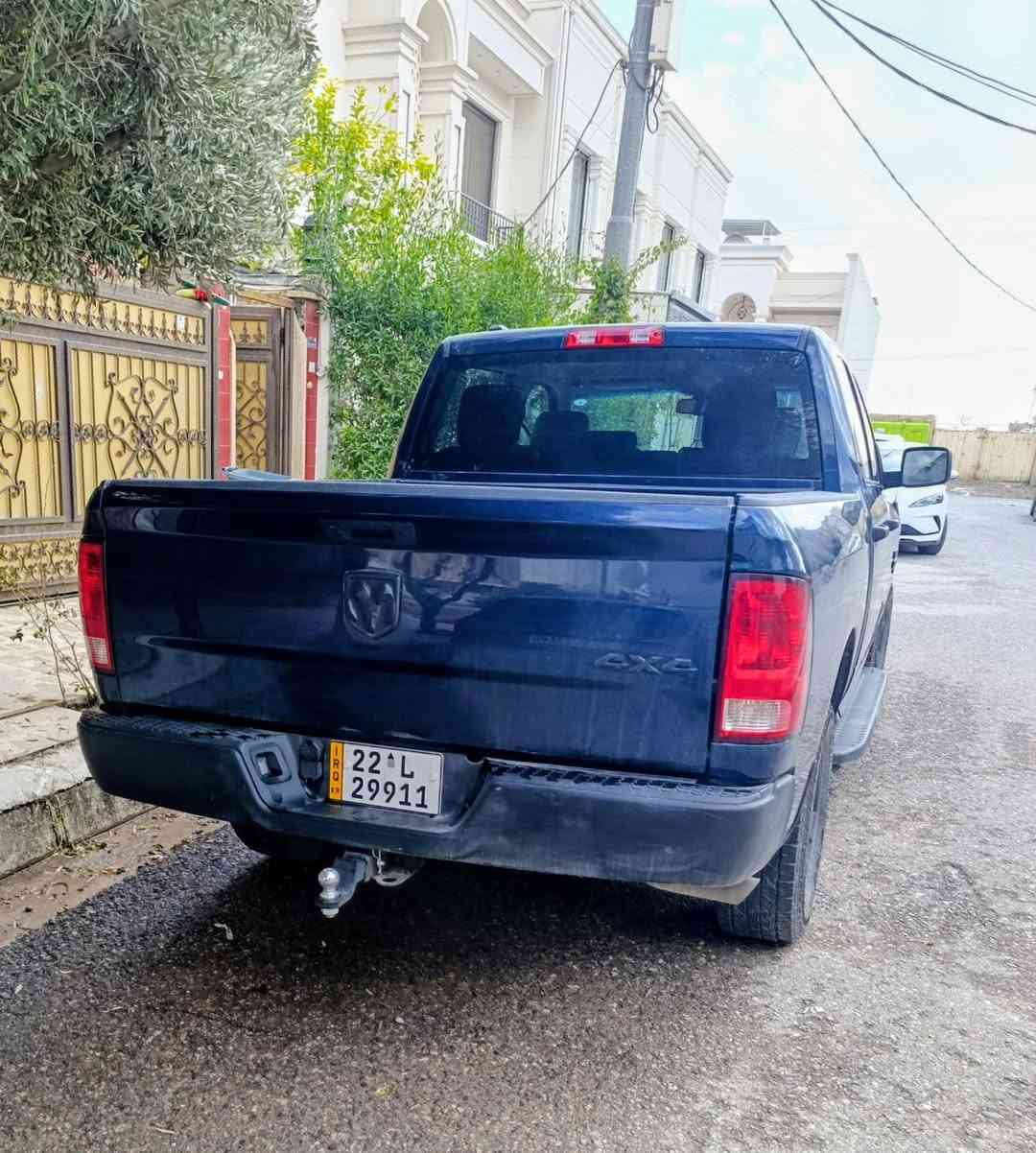 سلام عليكم دوج رام كلاسك محرك ستة سلندر 3.6/لتر دبل اكسل 4/4 دبل سويج شاشه كبير الكل بلادي دواسات حديداصلي قوي داخل بودي بلاستيك اصلي امريكي وهوك خلفي نيكل اصلي سياره.  وارد كندي موديل/2023 رقم اربيل بسمي مرقم جديد سنوية لغاية 2032 ضرر جاملغ سكن امامي فقط بدون دواخل وبدون ارباك سياره كلش جديد. السعر 280$ ورقه وماشيه 35000/كم .مكانى اربيل م / *********** أربيل, العراق
