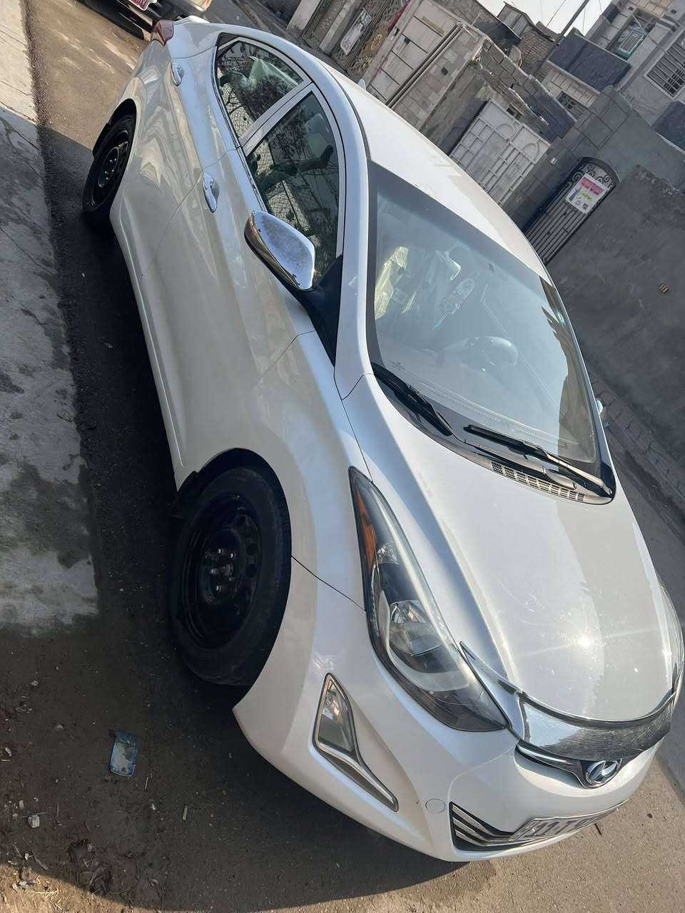 إلنترا موديل 2015 وارد خليجي نص فول
سياره حلوه ومرتبه 120ورقه للاستفسار 
*********** مكاني الشعب
