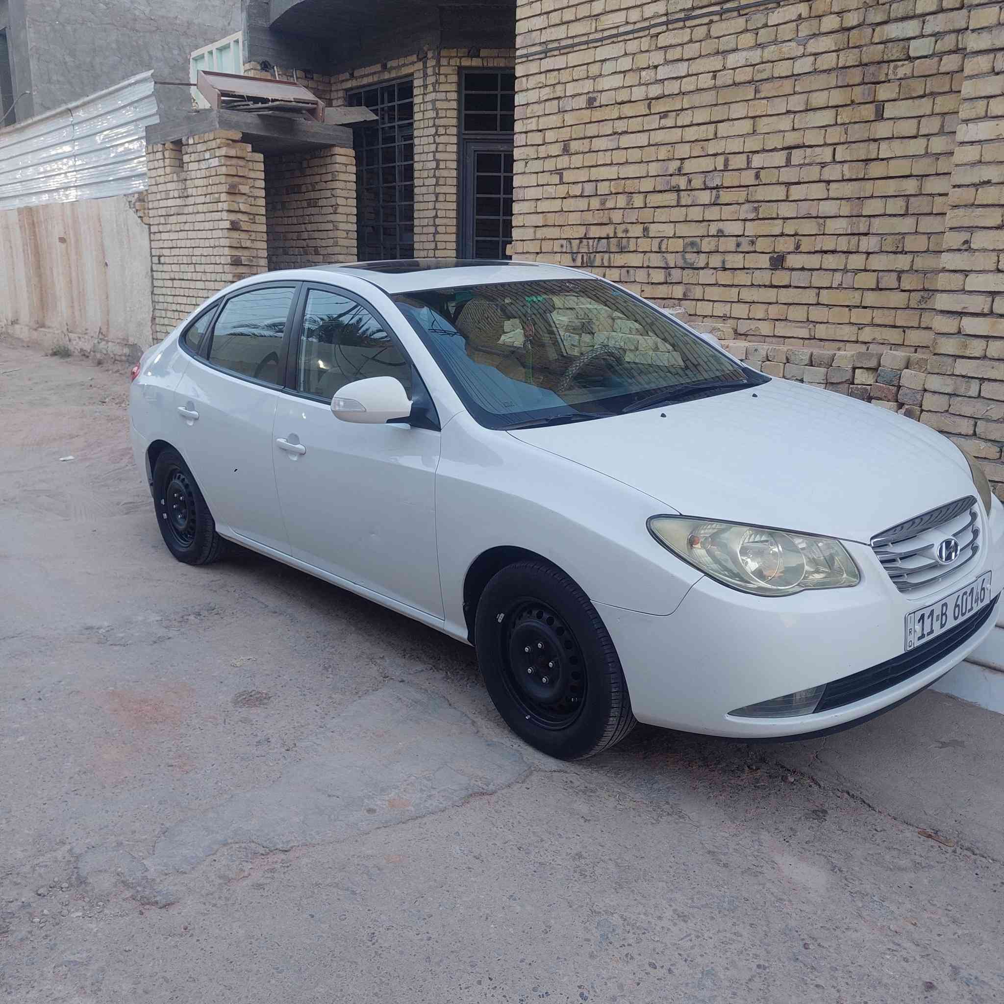 سياره النترا مقدس مكفوله كفاله عامه ما عدا طخات بسيطه ٢٠١٠ مكينه ١٦٠٠ دكشن عالي السعر ١١٢  وبيه مجال ***********
