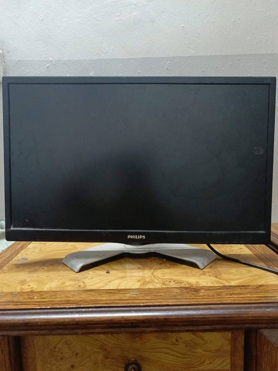 Pc للبيع
مواصفات
كرت شاشه 2080 Super من شركه gigabyte 
كيس ميني صغير اربع فانات بيه فقط ٣ فانات
معالج ci5-10400f
رامات black wolf 8x2 3200
مذر بورد h410m H v2
تخزين m.2 256 مع ssd 512
شاشه Led KTC 27 QHD IPS 200Hz مع كارتونه + شاشه  24 Philips تردد 60Hz
Ups online rising 1K
سماعه hyperdX cloud 2 مع كارتونه
كيبورد k500 مع كارتونه + كيبورد ثاني هديه
ماوس logtic g 304 مع كارتونه+ ماوس باد
مع يده تحكم gamesir T7 pro مع كارتونه
ميز+ كرسي
ملاحظه شاشه 27 مع Ups تحت ضمان
سعر  مليون و ٣٠٠ الف


**إذا كنت صاحب هذا الإعلان وتريد حذفه لأي سبب، رجاءا أرسل رسالة إلى الدعم الفني**