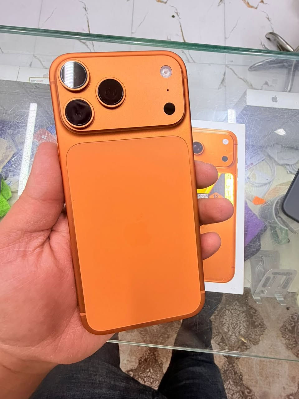 ايفون 17 برو ماكس
دبل خطين مستخدم نظيف بطارية 100 
256 نظافته ١٠٠/١٠٠ 
(( اكتبلي تم بالخاص يجيك السعر مباشرة )) 
وشعندك للبيع او مرواس او تشتري كلشي نستقبل راسلني عالخاص عنواني النجف 
*********** رقمي هذا للاستفسار
