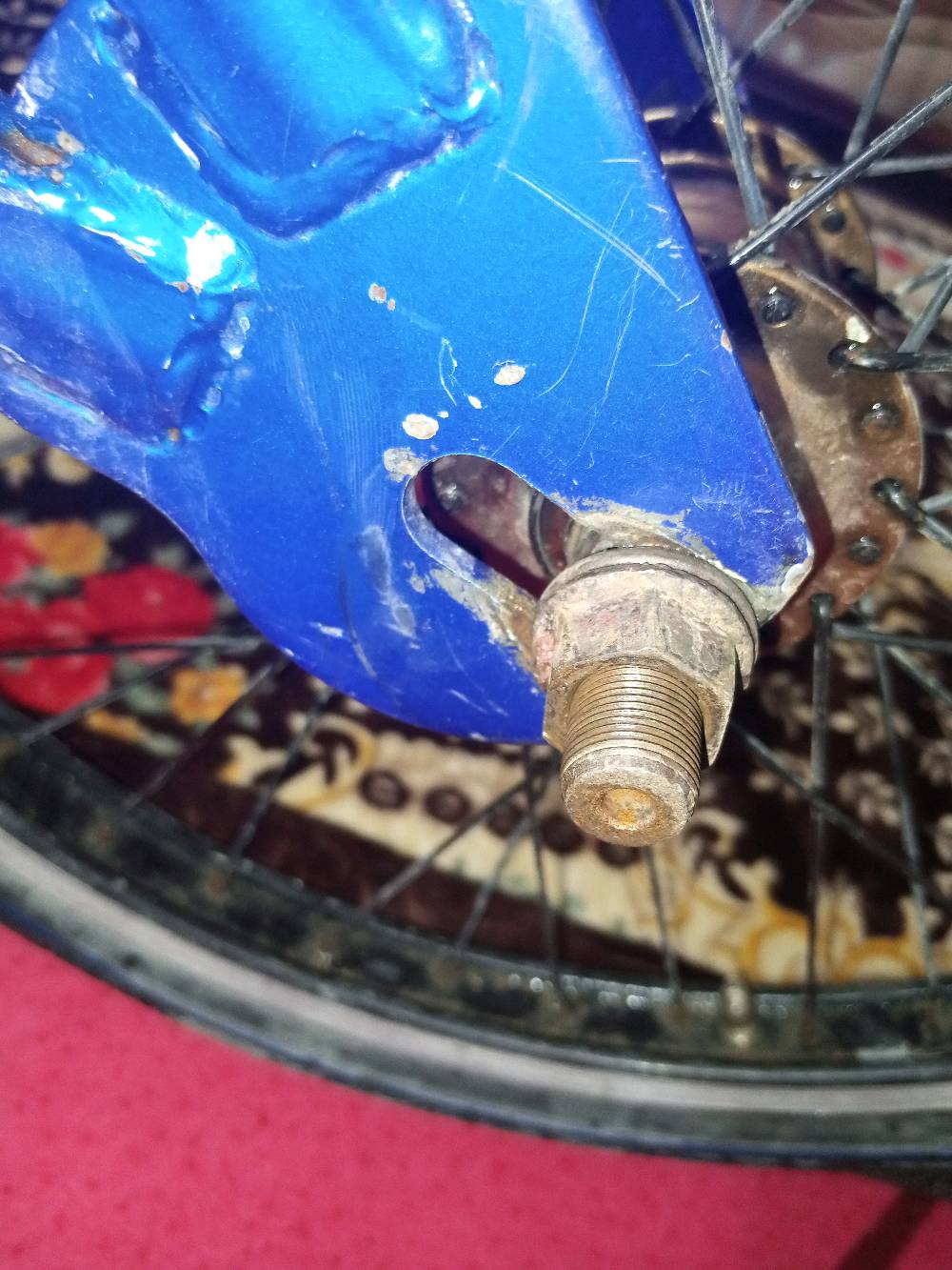 بايسكل BMX 

اخو الجديد مستعمل قليل