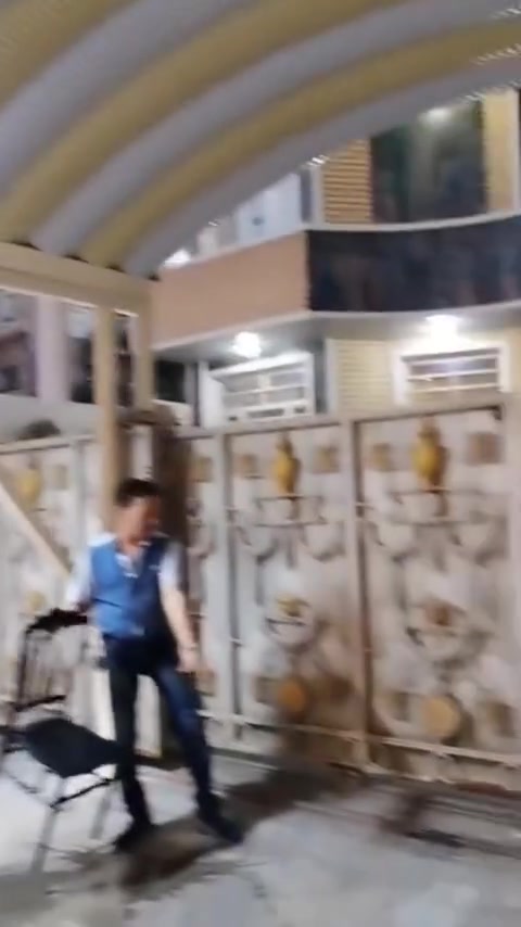 ( ***********  ☎️ *********** )
جانب من عملنا في الكاضمية وتم انجاز السقيفه  بكادر ( شركة الاصيل )  سعر المتر (23)الف مع ضمان 10 سنوات 💯 شركة الاصيل للمظلات الحديثة الكي سبان
