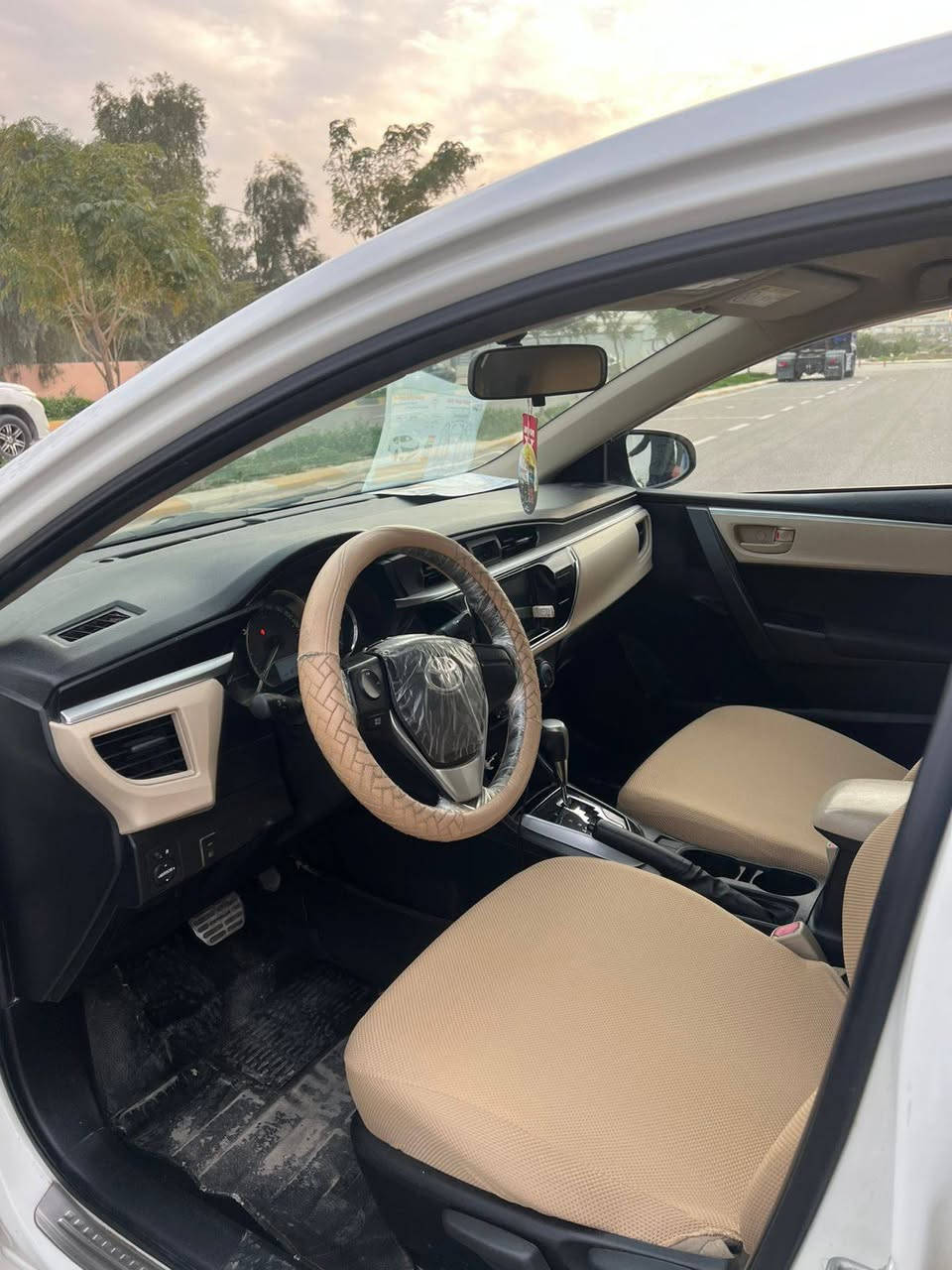 سلام عليكم كورلا موديل 2014 خليجي شركة تايوان ياباني مكفوله من دعاميه الى دعاميه سنويه جديده الى 2028 وهزه وبراد جديده فقط لوحات قديمه يتم تجديده عند التحويل  گير محرك مامفتوح محرك  1800 لا صرف ولا بخار   بشرط فحص ١٠ فيتريه والسونار مرفق بالصور سياره بأسمي اتريد وكاله او تحويل نفس اليوم ابصملك اتصل *********** عنوان قضاء كلار محافظة سليمانيه
