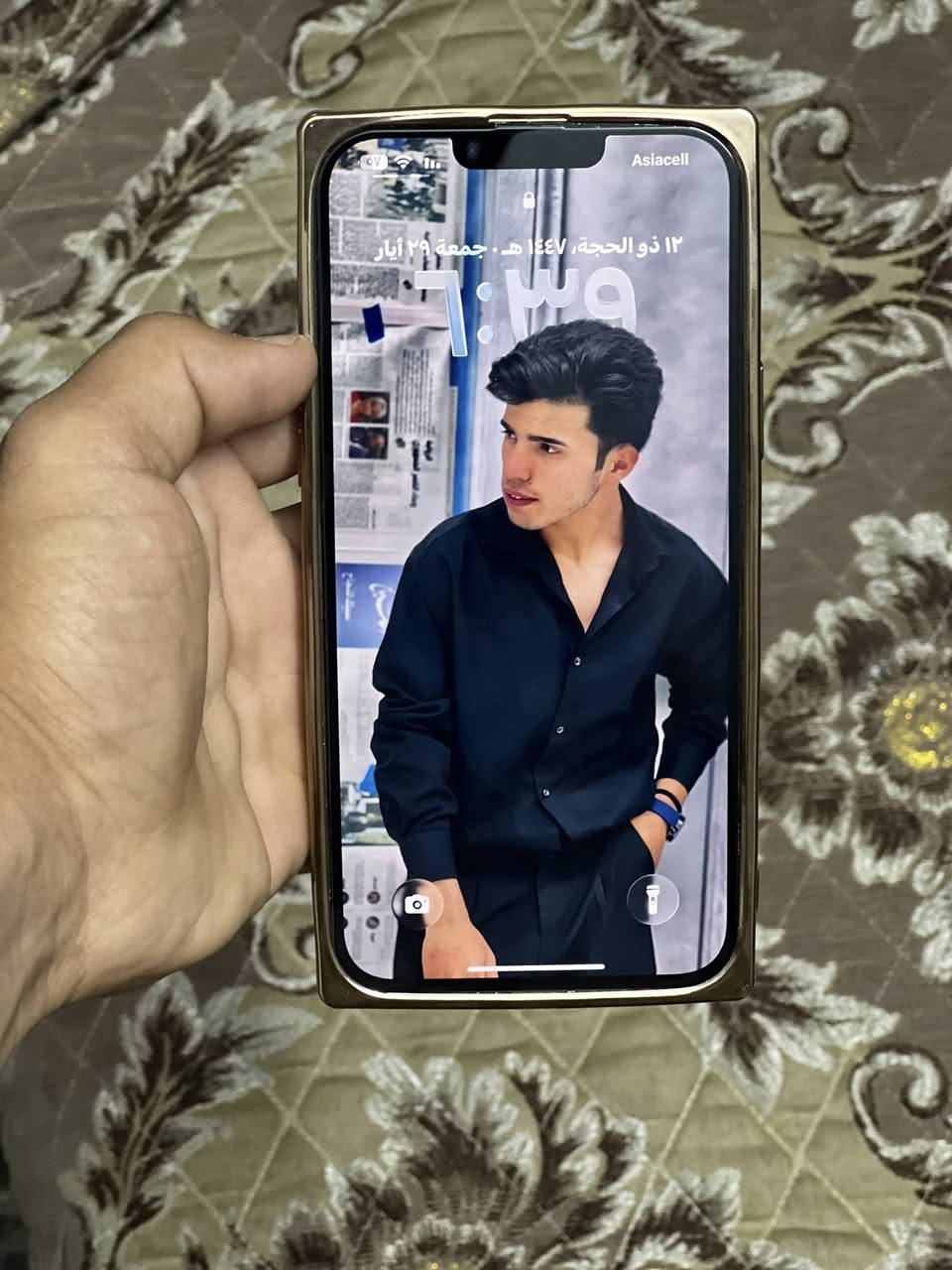 13برو ماكس لون ذهبي ذاكرة 256  بطارية 🔋 85 امريكي نموذج N  للاستفسار  *********** واتساب

