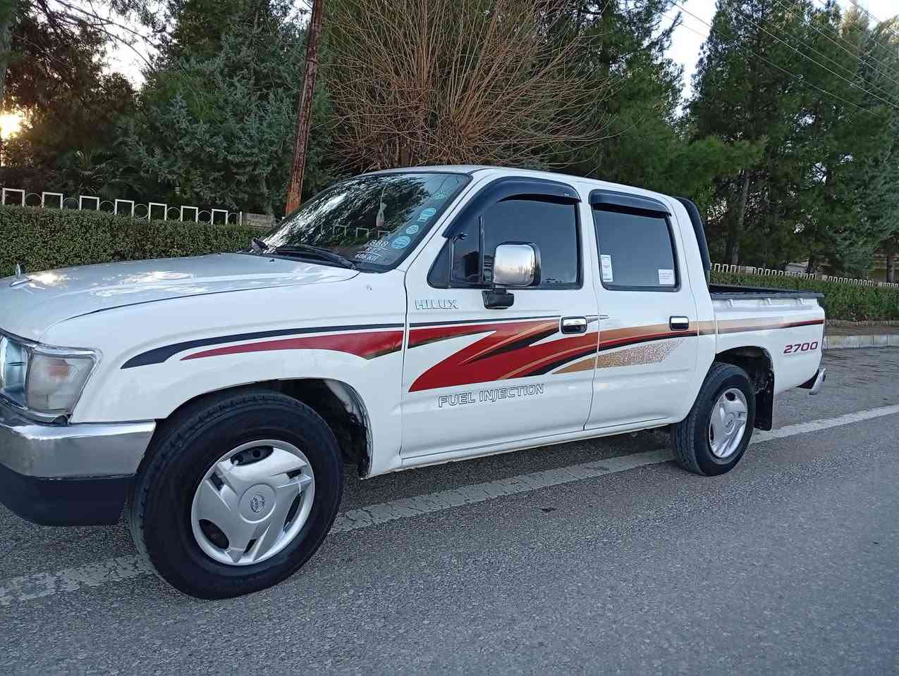 توێتا یابانی مۆدیل 2001 علوجە
ماڵی دۆستە مەکینە سپییە 
گێڕووو مەکینە و ئەکسل و تەبرید 
ساردوو گەرم بەشەرت 
جام کارەبا ئاوێنە کارەبا سڵایت 
دەبڵ چەکمۆجە سەیارە هیچی نییە زەمانی ماڵی مەدەنی دەکەم 
سعری 55 گەڵا
شوێن شارەزوور هەڵەبجەی تازە
***********
