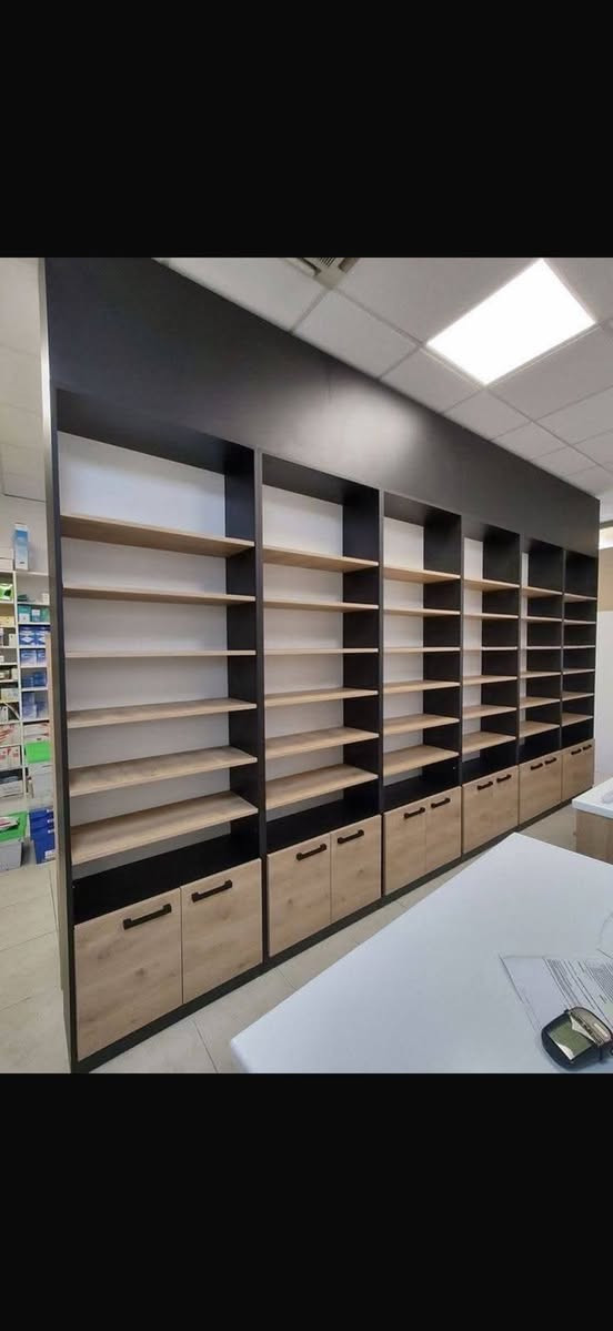 العروض راح تبقه ويانه نفس ماحبيتو✅✅ 😍😍😍
معرض يوسف للديكور mdf
فاترينة رفوف فقط السعر 65
فاترينة رفوف مع الاعلان السعر75
فاترينة رفوف مع اعلان وكومدي السعر 85
: جميع القياسات 
 وعند وصول الطلب ولم تكون الدقة100/100 كل ماعليك هو 
ارجاع الطلب
نوعية الخشب MDF (ام دي اف) 
جودة المواد تركيا حصراً 🇹🇷 نكرر تركي 🇹🇷 لا إيراني ولا صيني
والي يحب ايشرفنا بزيارة المعمل🤝🏼
 ويتأكد من نوعية المواد ودقة الاداء أهلًا وسهلاً بي🤝🏼
موقعنا الشورجه
يوجد توصيل داخل بغداد  والمحافظات 
للحجز والاستفسار مراسلة الصفحة او الاتصال على الرقم التالي 
واتساب ***********.  
#ديكور #فاترينات #صيدلية #كوزمتك #رفوف #ديكورات #ديكورات #صيدلية #صيدليات #فاترينا #فاترينات_mdf✅🪼#ديكور #فاترينات#مطابخ #رفوف#اخشاب#صيدله #ديكور_صيدليات ##فاترينه
