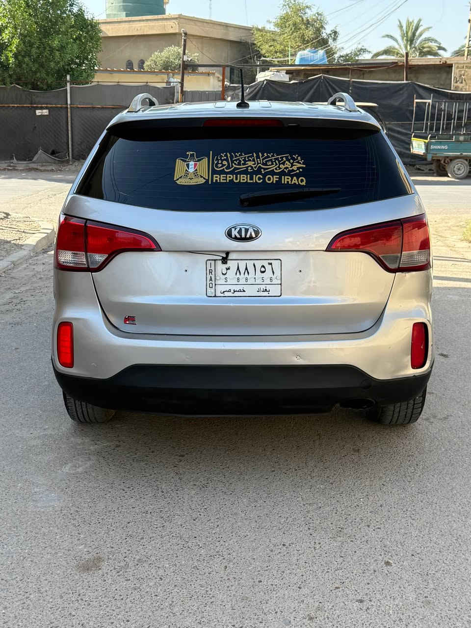السلام عليكم 
سورنتو 2014 
محرك 2400 GDI ماشيه 126 الف خمسه راكب قطعتين تبريد 

وارد امريكي حادث جاملغ خلفي وقبغ جنطه بدون ايرباك وهنا بلعراق صبغ البنيد اثر جراد السياره ليبل واحد بدون تبديل بجم كبس صور الحادث مرفقه 
السياره جاهزه بدون نقص كير ومحرك مكفولات صدر امامي وخلفي نضيف تخم تاير جديد كهربائيات كله شغاله تبريد ثلج السياره بدون نقص ابد السياره معروضه ( 122$ ) وبيه مجال بسيط مكاني بغداد الدوره نهايه شارع 60 للاستفسار *********** بغداد, العراق
