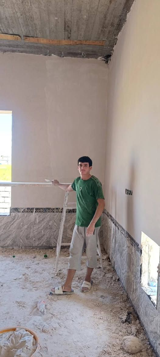 سلام عليكم يوجد كادر لبخ جص من الموصل متر ب 3 شغل من اخ لخ شرط مساطر حايط جام وين تريد شوف شغلي حاضر اني اسطوات 5 وعمال 5 البيت ايام 3 نضيف وسرعه  رقم الهاتف ***********/***********
