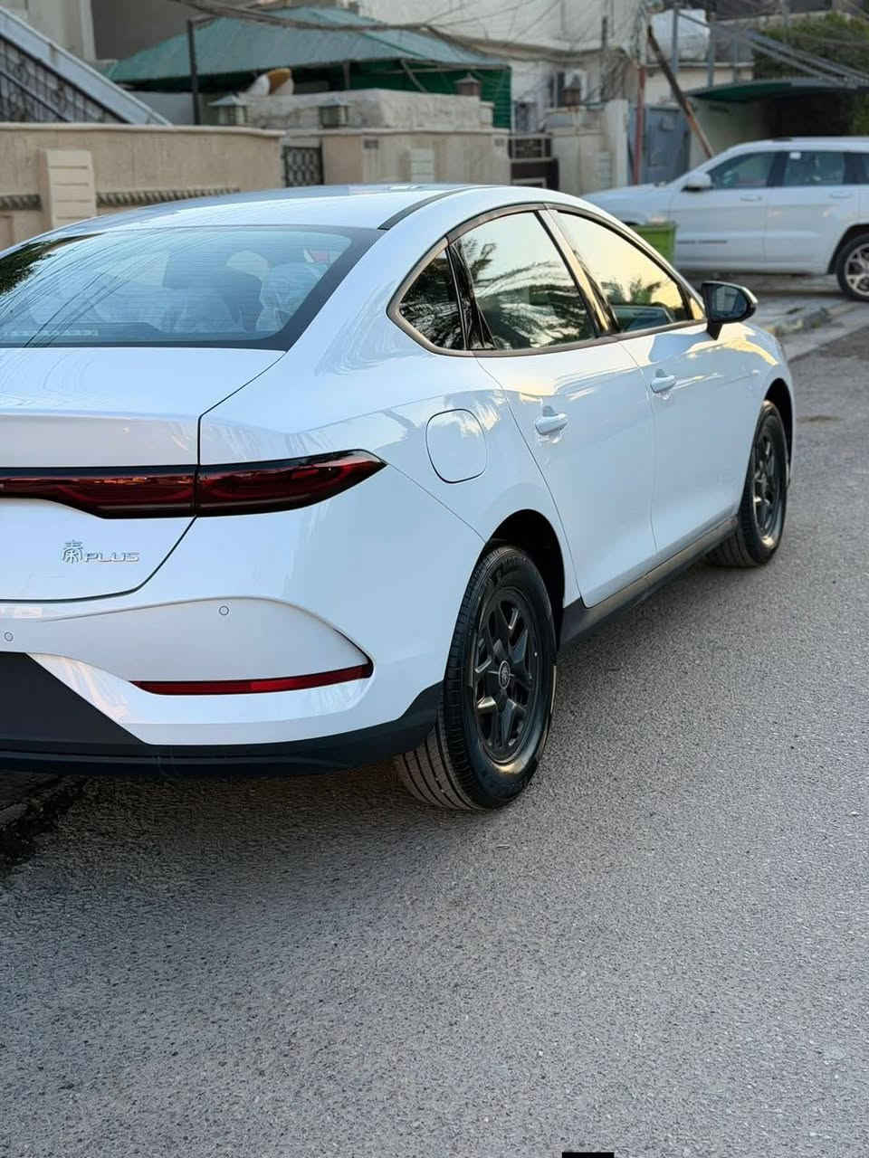 بي واي دي BYD جن بلس موديل 2025 zero زيرو زيرو ابيض داخل زيتوني مرقم وجاهز ثاني يوم تحويل السياره ملحقاتهة كامله الشاحنه ومثلث وبصمه وكارت وكاعيات
عنواني بغداد / رقم ***********والسعر مناسب جدا اقل من السوك لضرف طارئ مااتواجد عالفيس فقط اتصال

ا
