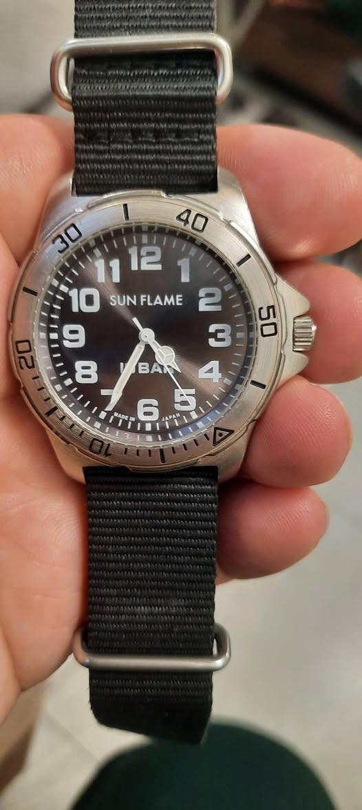 اي ساعه تعجبك علق ويجيك سعرها عام مو خاص التتميم خاص وتدللون زبائني الكرام


**إذا كنت صاحب هذا الإعلان وتريد حذفه لأي سبب، رجاءا أرسل رسالة إلى الدعم الفني**