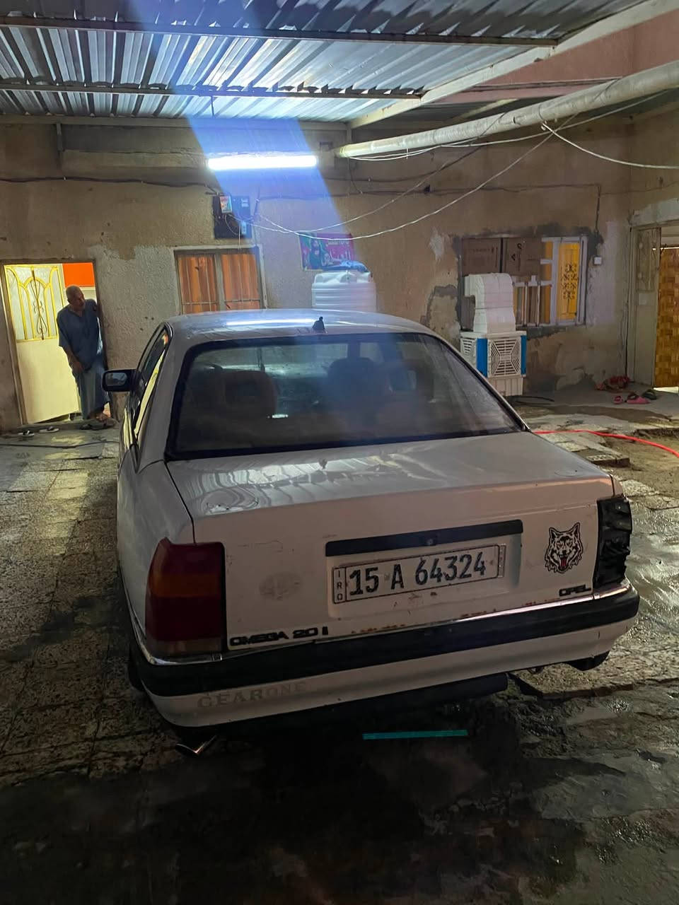 اوبل اوميكا 1991 كير عادي مكينة 2000رقم انبار انكليزي وهزة جديدة سيارة بلادية بدون صبغ مكانها بابل الاسكندرية السعر 28وبيها مجال ***********

