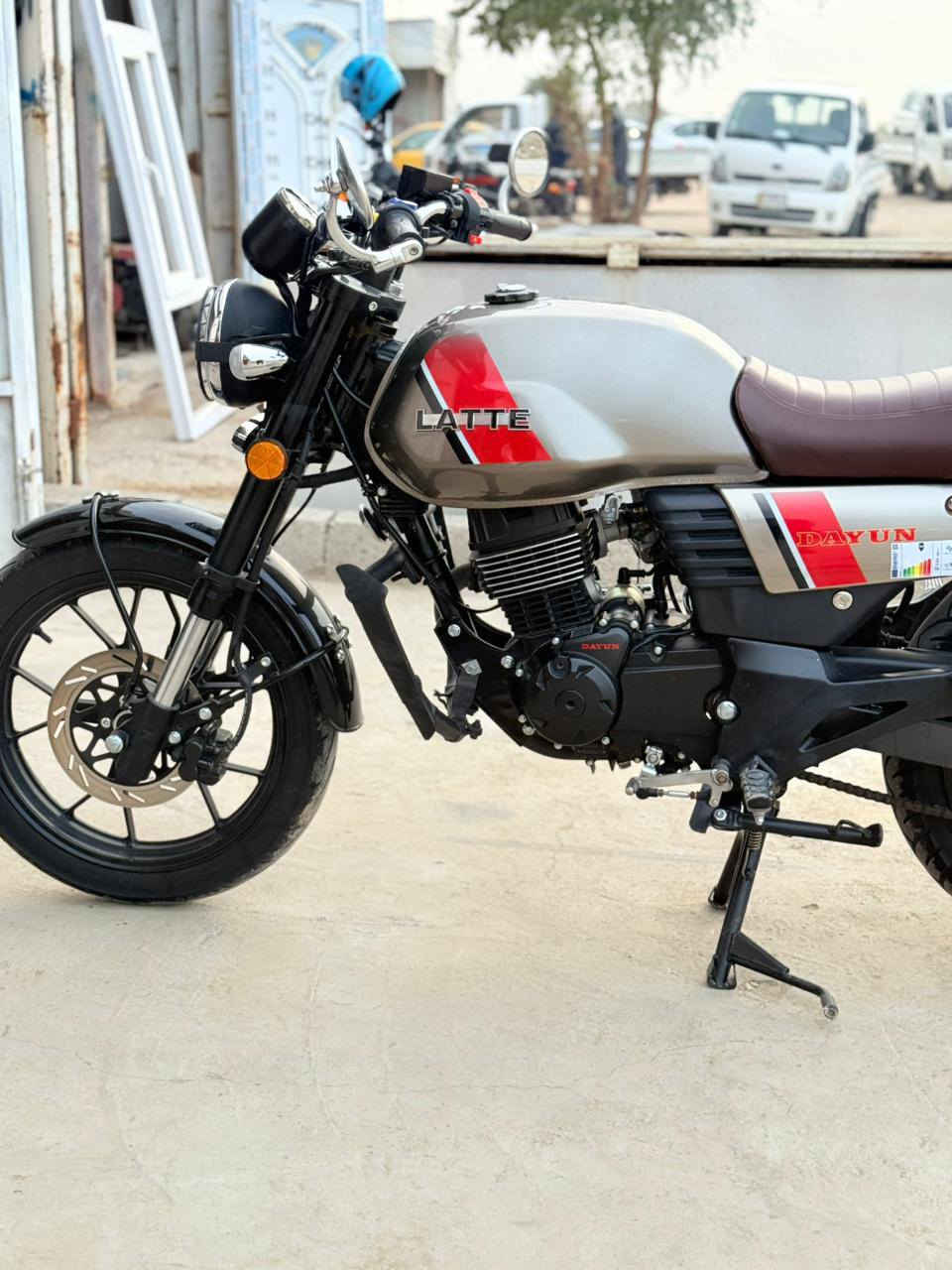 سلام عليكم دراجه للبيع 2024 دايون لايتي مكينه 200 كفاله عامه الدراجه صفر جديده
اوراق استنساخ مكان بابل جبله للتصال ***********
سعر واحد 550وبيه مجال بسيط دراجه تحفه
