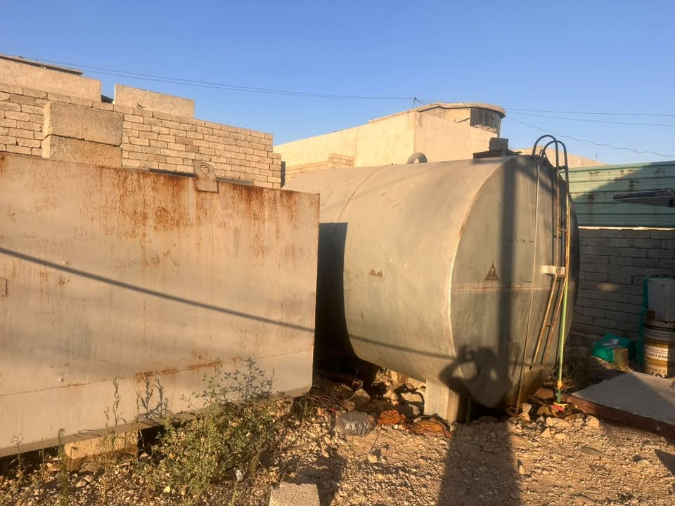 موقع للبيع القوسيات
اربع مكائن فيات ثنين وبومه واشتاير 

كرتات ثنين 250 KV

حمل 1470  قابل للزيادة

ارض ملك 300 متر 

الشراي يتصل ***********/***********
