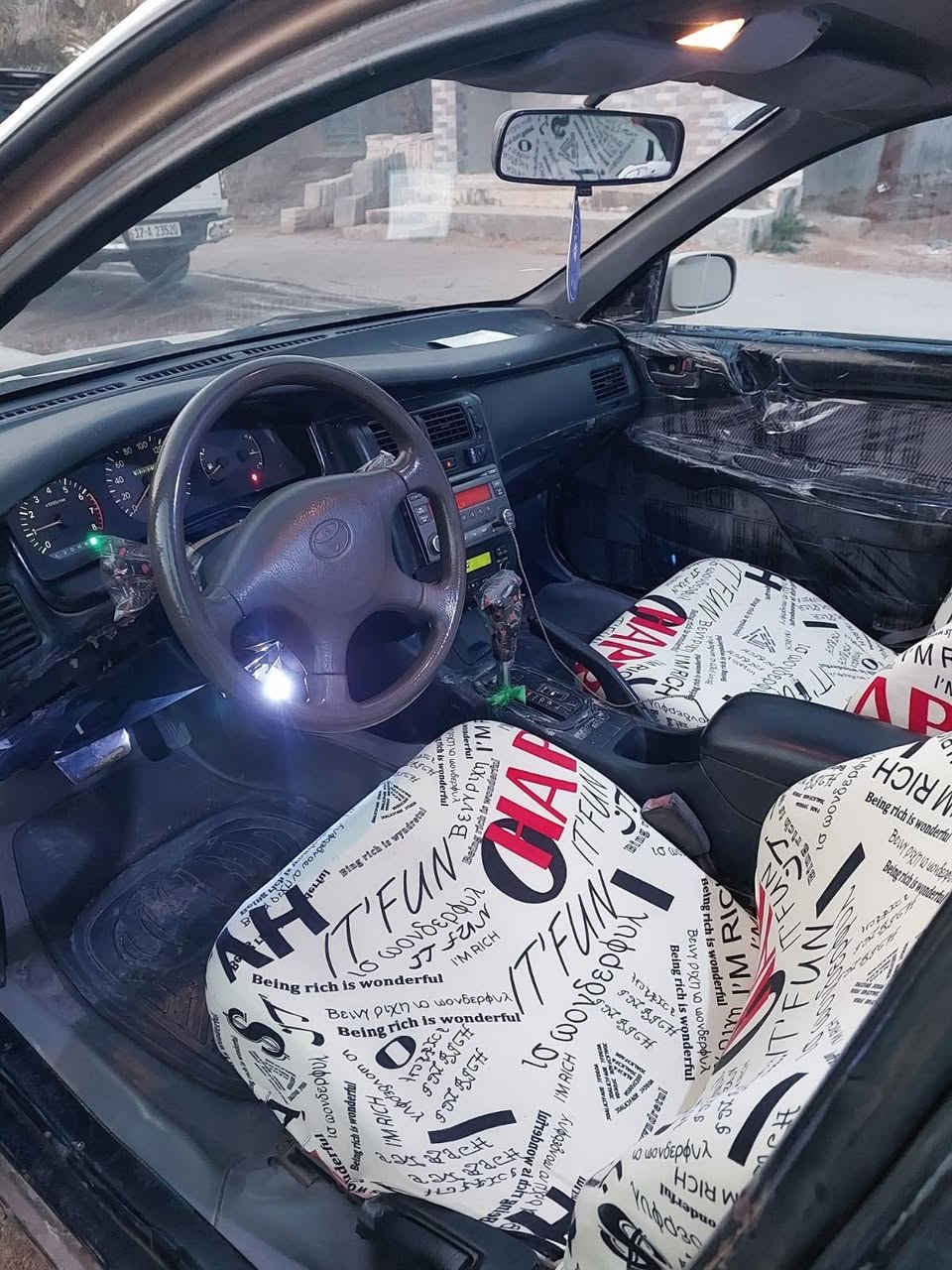 سلام عليكم كرونه نفخ مديل 95 رقم بغداد مشروع وطني سنويه مجدد 28 مداور ثاني يوم مكفوله من كص وضربه ونقل جثه مكينه كير حداديه تخم تاير كله جديد تبريد شغال كهربائيات كله شغاله سنتر لوك تتقفل وتنفتح عل ريمونت سياره جاهزه على أخير حبايه مال جناي سعر 50 وبيه مجال بصيط شراي يتصل *********** مكاني نجف ناحيه الحريه
