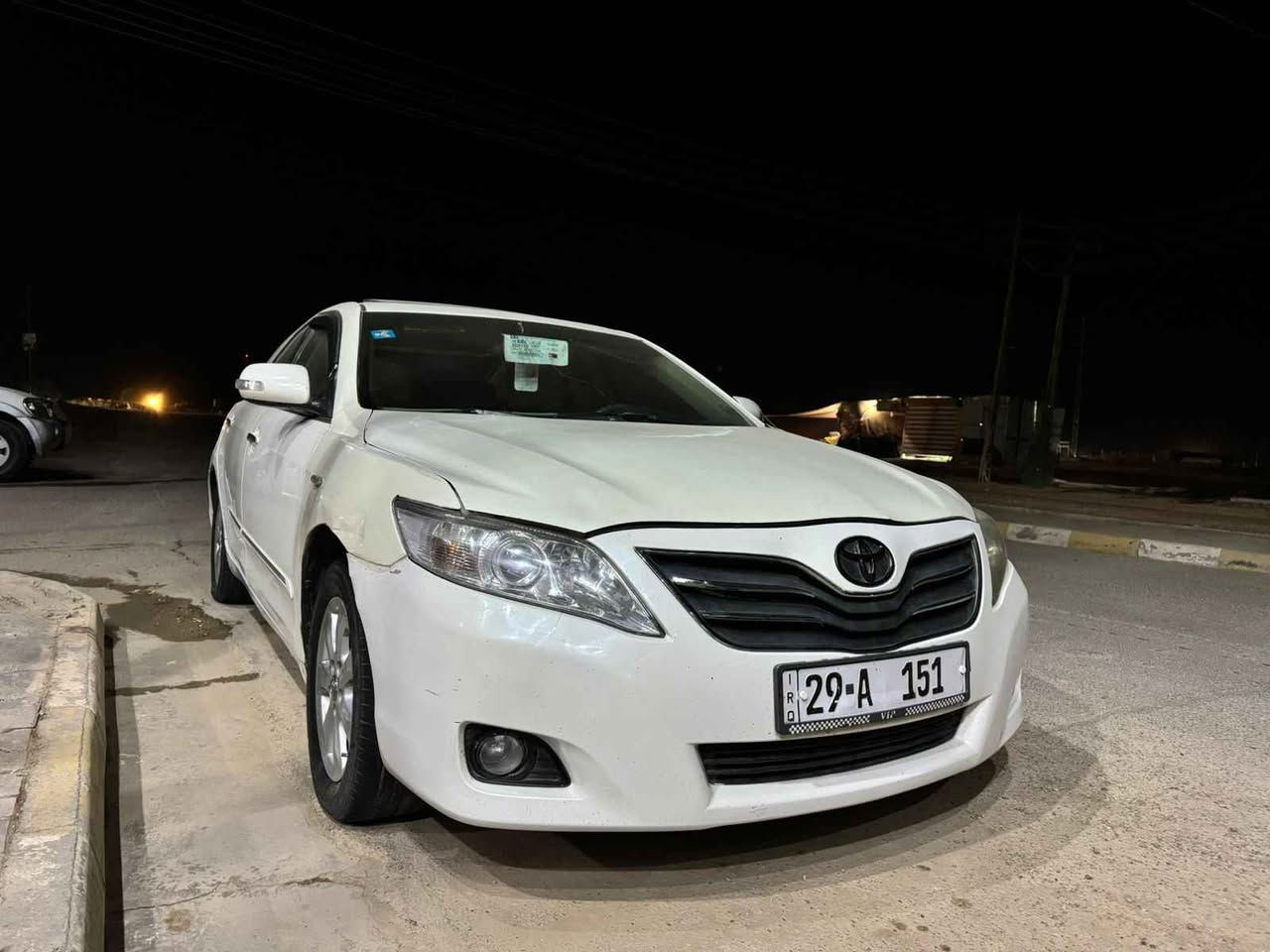 كامري موديل ٢٠١٠ خليجي 
رقم واسط باسمي مميز تحويل مباشر 
مكينه ٤ فول موصفات فتحه سقف شاشه وكامره تبريد قطعتين بردا بيه رشات صبغ ابيع عام سياره جاهز احلا من الصور 
السعر ٨٨ وبيه مجال قليل المكان كوت الخاجيه مركز المدينه 
*********** دهل اوران, واسط
