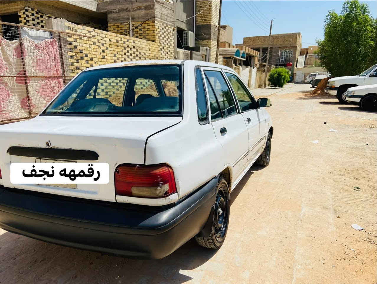 السلام عليكم سايبا
السياره بيه خيط بخار 
الشواصي مفطره 
بيه ضربه من وره 
البدي ما مكفول 
بارد باب السايق 
2011 نفخ 
ب18 وبيه مجال
مكلف بل نشر ‭***********‬

