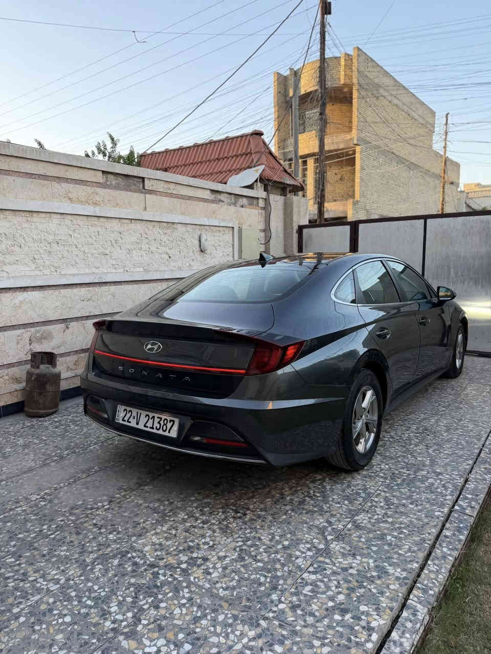#_للبيع_فقط👇🚘
_________________________ 
- هونداي سوناتا   Hyundai Sonata  (2023)
- مكينه  2500 GDI
- السعر 172 ويي مجال
فقط بنيد صبغ  دواخل كفاله 

* شاشه  حجم الكبير + كامرا 
* سايد بريك بصمه 
* تحديد مسار + قياده ذاتيه 
* رادار امامي + خلفي + جانبي 
* 5 وضعيات قياده 
* اوتو هولد 
* تحكم  ستيرن 
_________________________       
- مكان السياره بغداد   
- للاستفسار 
- ***********
وارد امريكي 
رقم الشاصي
KMHL24JA6PA253278

