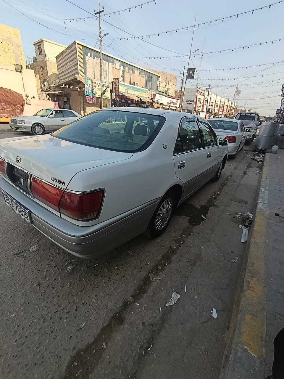 السلام وعليكم. ملكه تسجيل جديد رقم انكليزي بصره مديل 2001السياره فول عده الفتحه اربع دكم الثلاجه شغاله التبريد الخلفي شغال البرده الخلفيه شغاله السياره نضيفه بعمنا الكلمه وتجي وأتشوف المكينه الديفور الجبير صاحب السنويه قريب علينا كلشي شغال شاشه تبريد   فقط كصه قماره السعر120 بيها  مجال حك الجيه ***********.        ***********
