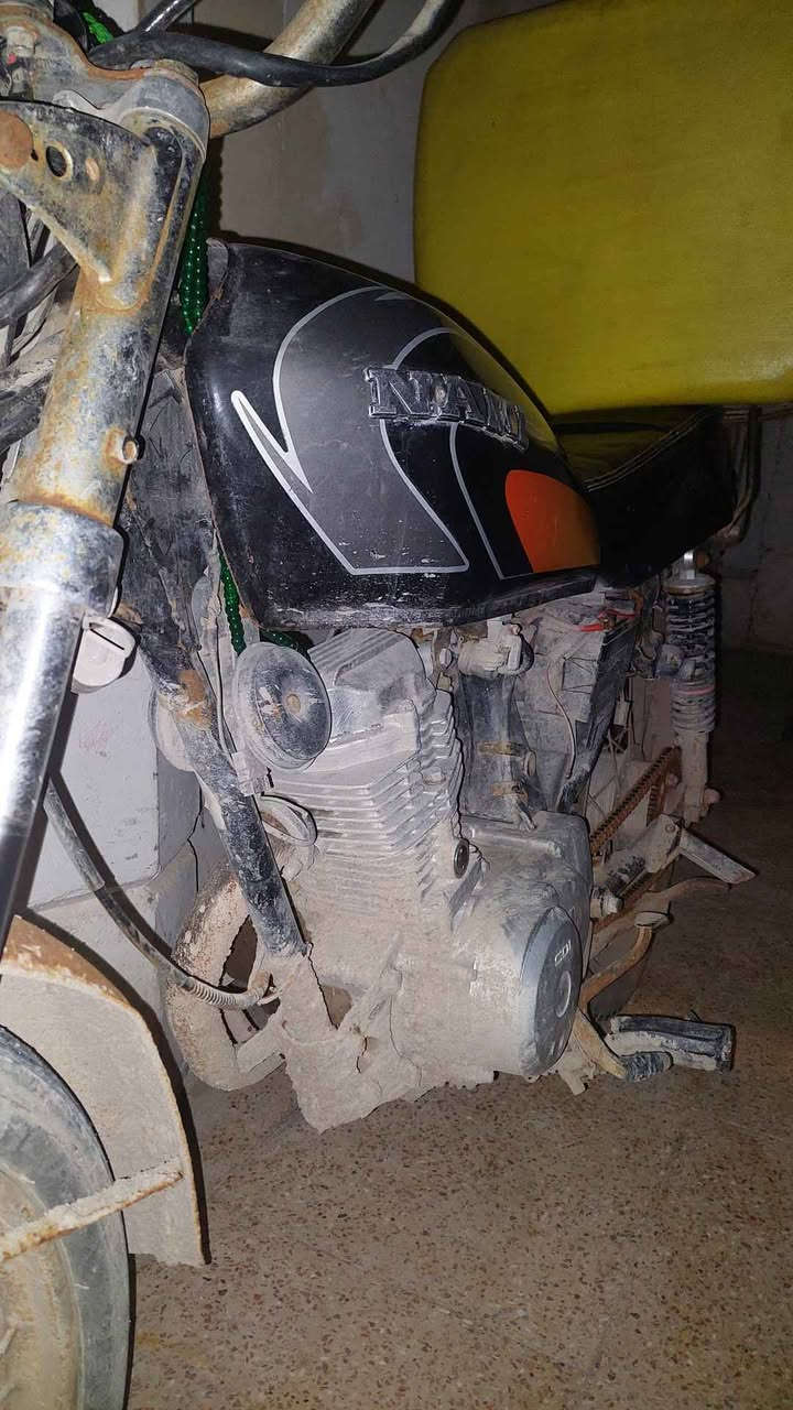 ملاحظه هيه والصندوك
*********** البصرة, العراق
