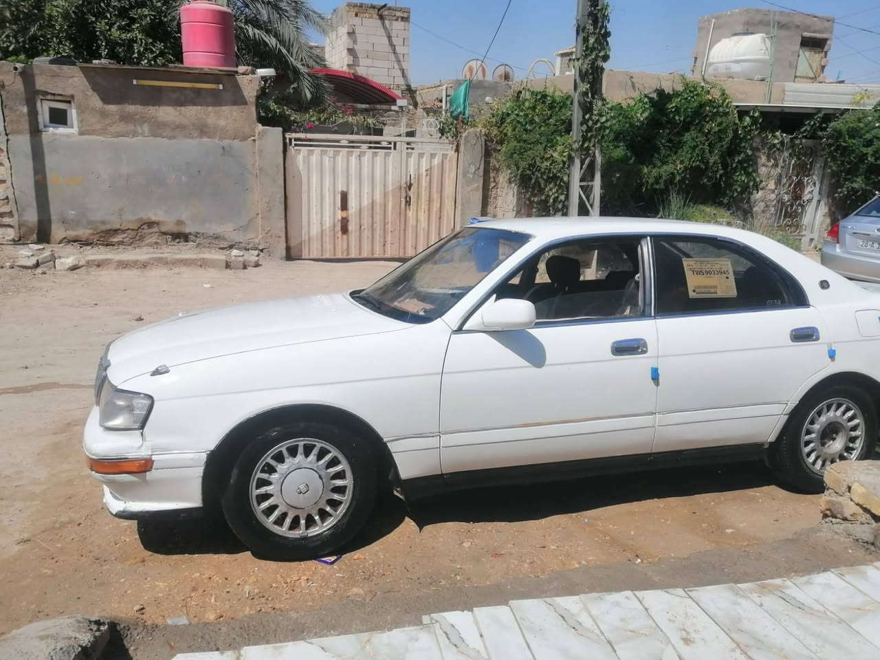 السلام عليكم اخوان سياره للبيع بطه موديل 92 سعر السياره 23 وبيها مجال سياره مشروع وطني مكان السياره نجف رقم الهاتف***********
