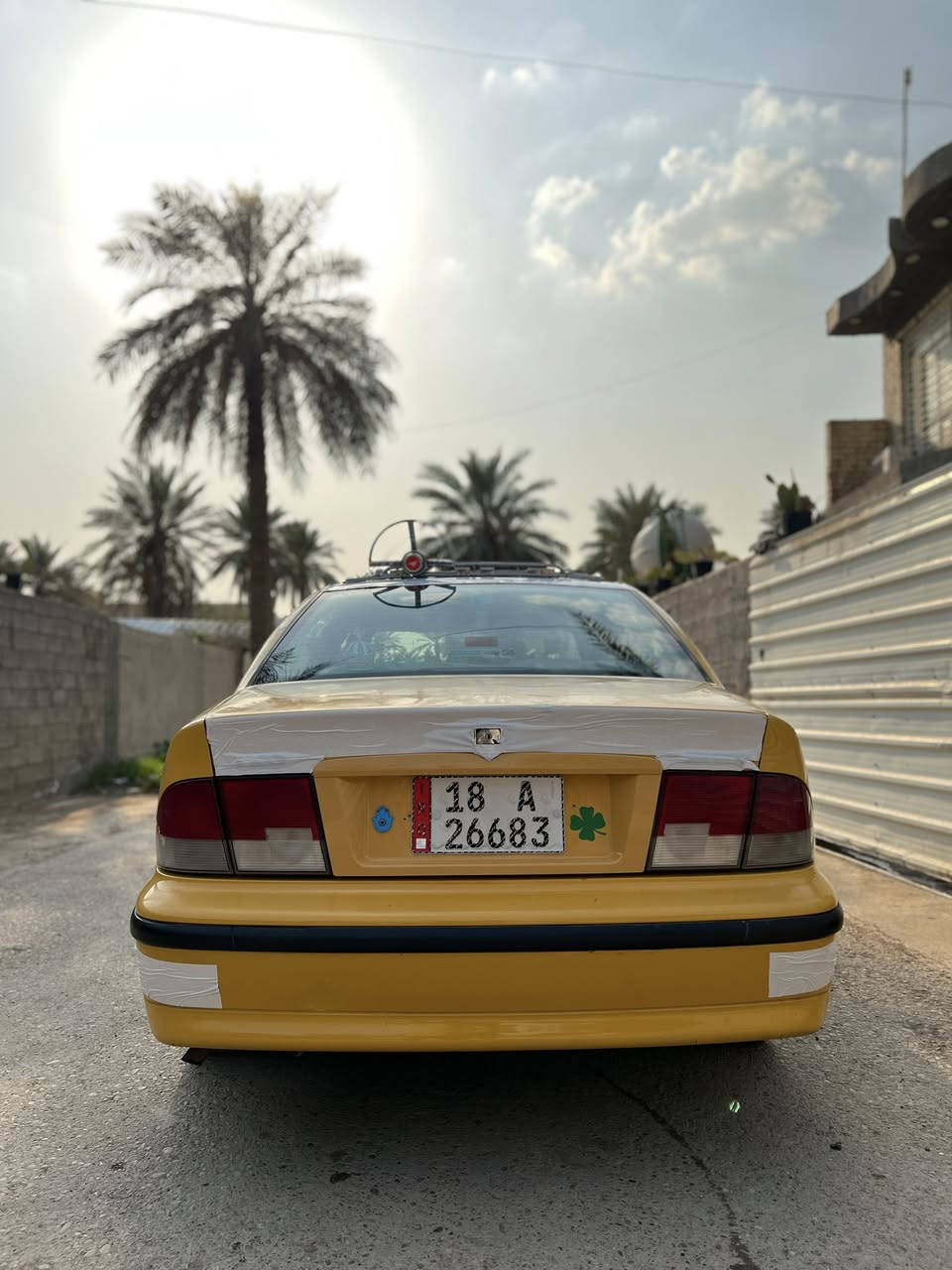 لسلام عليكم
سمند موديل 2011، محدث بجم 17مصفّرة هيئة وغرامات.
السيارة جاهزة وين ميعجبك روحه بيه ترايك للبصره
المحرك كير مكفولات 
التدفئة والتبريد كلها شغّالة، الكهربائيات كلها شغّالة.
بيها صبغ بالجلمغ (الصدر)ومبدل بنيد.
رقمها  بابل – باسمي، مداور.ثاني يوم مشروع وطني. الرقم النكليزي هزه جديده بشهر الواحد 
 أني موجود ببغداد.
السعر 38 وبيه مجال.***********
أبيع بدون سيباية
