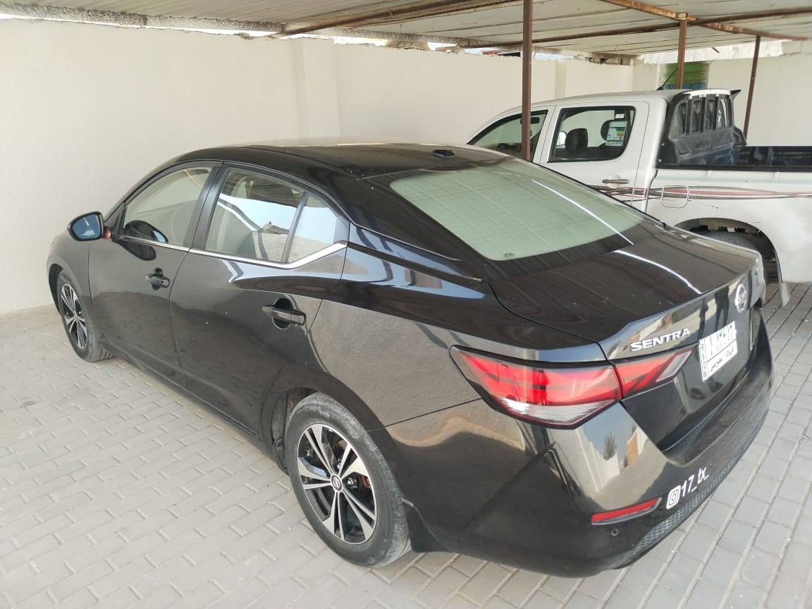 نيسان سنترا اسود ⬛ 2021
المكان بصره سفوان 
سياره نظيفه 
للتواصل ***********
