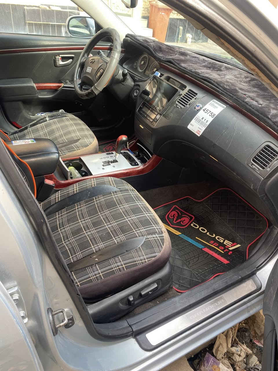 سلام عليكم ورحمة الله وبركاته
للبيع كراند ازيرا موديل ٢٠٠٩ خليجي صبغ احزام داخل اسود جراد قماره موضح بالصوره سونار موجود ثنين قبل صبغ بعد صبغ .مكينه وكير شرط 

سياره مال جناي محرك ٣٣٠٠. سته سلندر مواصفات1/1 تبريد+تدفئه شغاله فول السياره مكان السياره الأنبار قضاء هيت اي استفسار خاص سعرها 90 وبيها مجال حق الجيه


**إذا كنت صاحب هذا الإعلان وتريد حذفه لأي سبب، رجاءا أرسل رسالة إلى الدعم الفني**