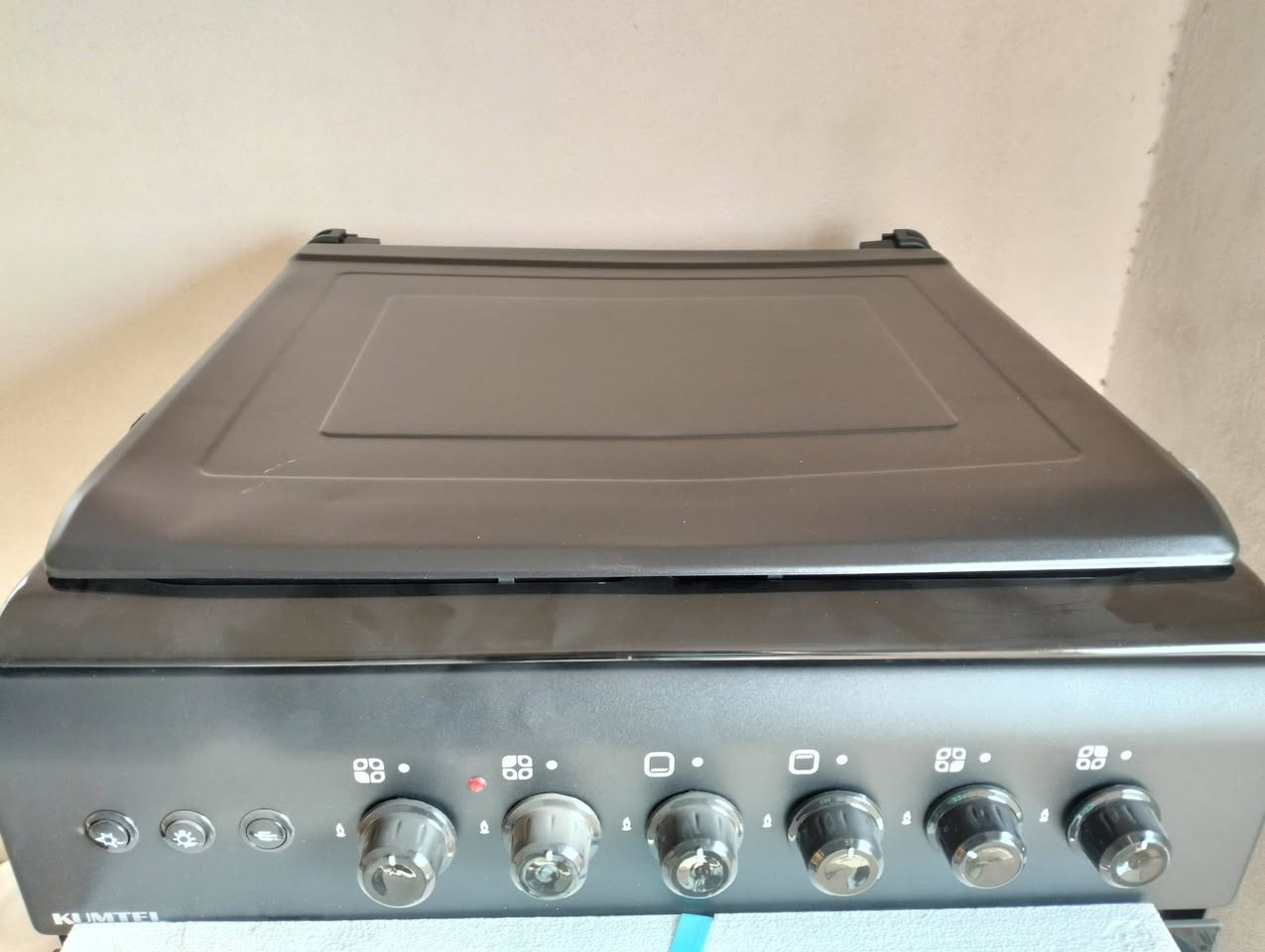 طباخ جديد غير مستعمل 4 عيون + فرن ، للأسفسار مراسلة الصفحة 

ملاحظة سبب البيع لعدم الحاجة


**إذا كنت صاحب هذا الإعلان وتريد حذفه لأي سبب، رجاءا أرسل رسالة إلى الدعم الفني**