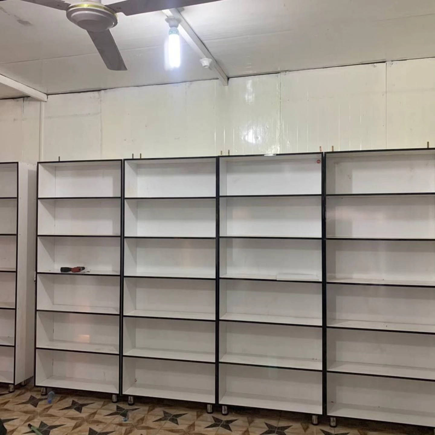 فاترينا Mdf تركي 🇹🇷
للاستفسار الاتصال على :
***********
***********
او مراسلة الصفحة
#غرف_نوم #الالمنيوم #كاونترات #mdf
