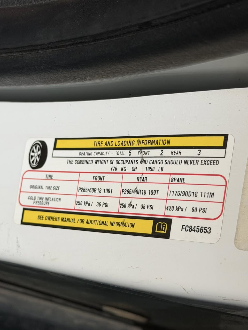 السلام عليكم جيب 2015
ماشيه 85 الف
وارد امريكي بيه باب  صبغ
واشويه من الجاملغ
فول مواصفات 
بانوراما 
جلد
كير طياره
شاشه جبيره
صندوق كهرباء 
كراسي كهرباء 
خزن كشنات
السياره تخبل
السعر 20500 وبيه مجال
الاتصال ***********
