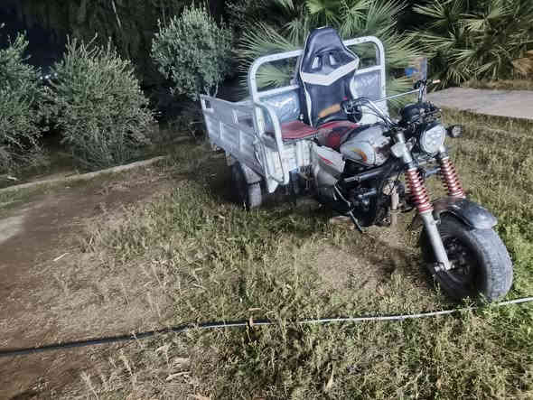 السلام عليكم يوجد ستوتة بعيره تيكر اللبيع موديل 2020كلشي شقال منفيس محرك شركه جنوب الموصل القيارة قرية عوسجة السعر900 بي مجال  الاستفسار رقم ***********
