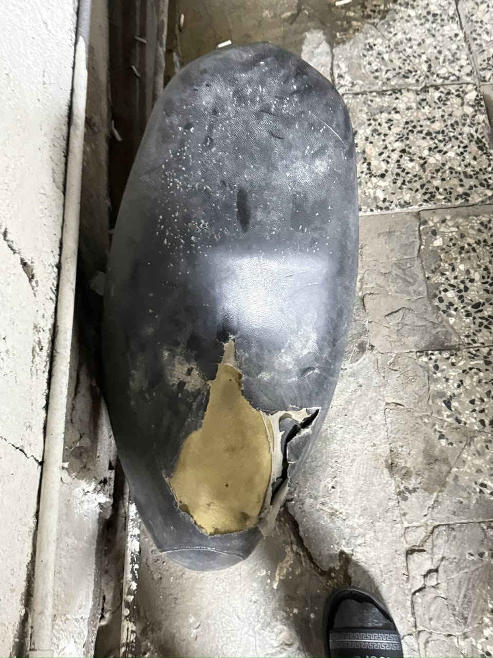 سلام وعليكم عندي غراض مال ثعلب كل شغاله وسعرهه مكاني بحي البنوك وهاذا رقمي ***********
