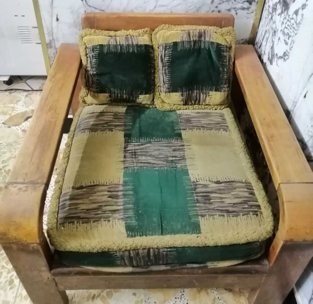 نص تخم ٥ مقاعد بسعر مناسب مكان بغداد


**إذا كنت صاحب هذا الإعلان وتريد حذفه لأي سبب، رجاءا أرسل رسالة إلى الدعم الفني**