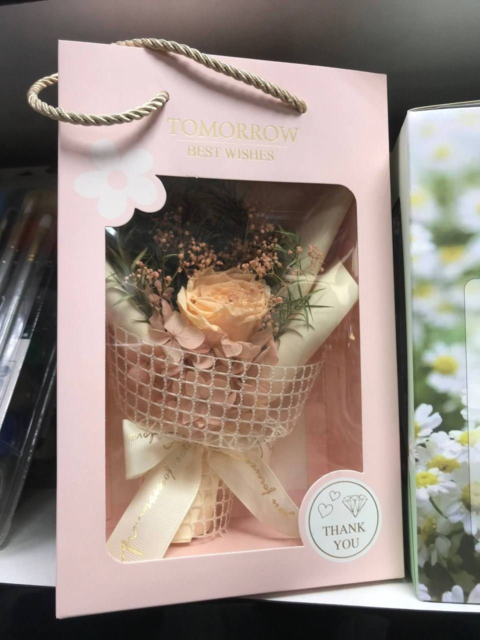 كل عام وانتم بخير 🥳 
متوفر الان 📍
هدايا أعياد الكريسماس 2026
***********
يمكنكم زيارة المكتبة 
المكان : حي النصر | شارع العام | مقابل مطعم حسين ابو التيا
