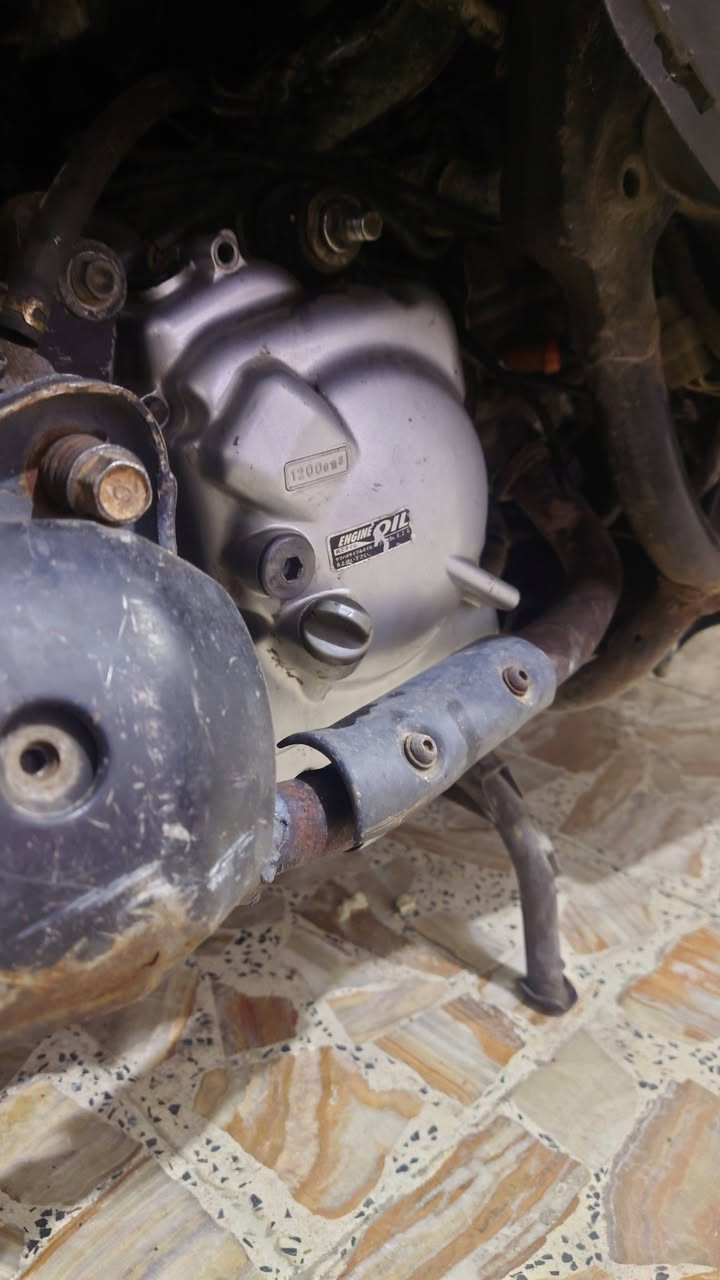 كوم حدييييد كوم حدييد انتبه
دراجة شغالة بس ابيعلك طافي 
دراجة مكينة ناعمة خرسة مينسمع الها حس 
بس كابريتر تعبان تخربط بس ع السلولي
 باقي التفاصيل راسلني خاص  مكاني مدينة الصدر قطاع 30 
السعر 150 وبيها مجال


**إذا كنت صاحب هذا الإعلان وتريد حذفه لأي سبب، رجاءا أرسل رسالة إلى الدعم الفني**