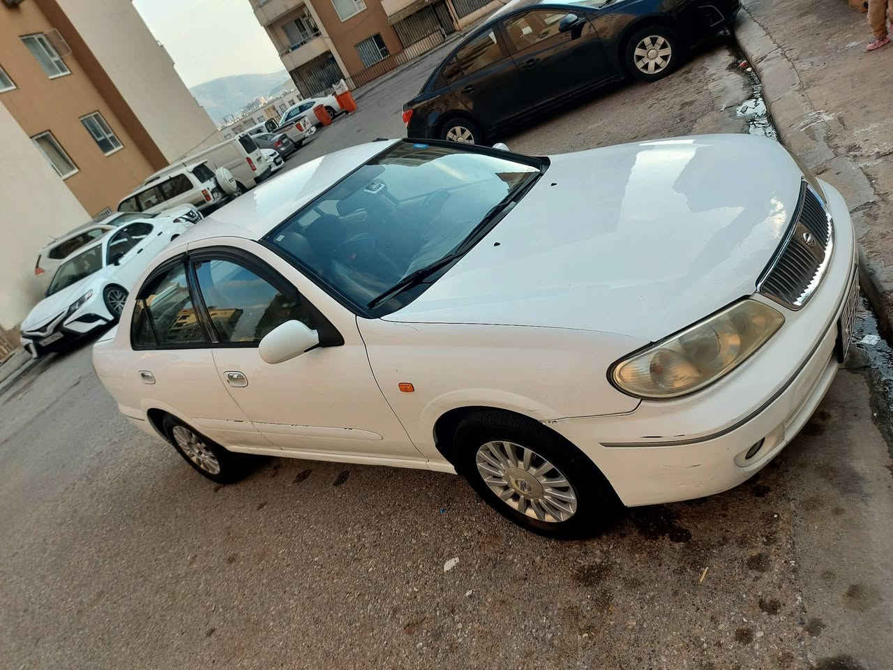 السلام عليكم.... نيسان صني ٢٠٠٩ ياباني بدون صبغ فقط تعديلات مكينة كير كهربائيات تدفئة شرط فقط يعوزها غاز تبريد.... السيارة مصروف عليها من ناحية حدادية والخ....
بأسمي السيارة وشرط التحويل او وكالة ورقمها بغداد مشروع وطني تتحول بأي محافظة بالعراق.
السعر المطلوب:- ١٠٥ ومجال للشراي 
للاستفسار تفضل خاص او اتصل على الرقم ***********
