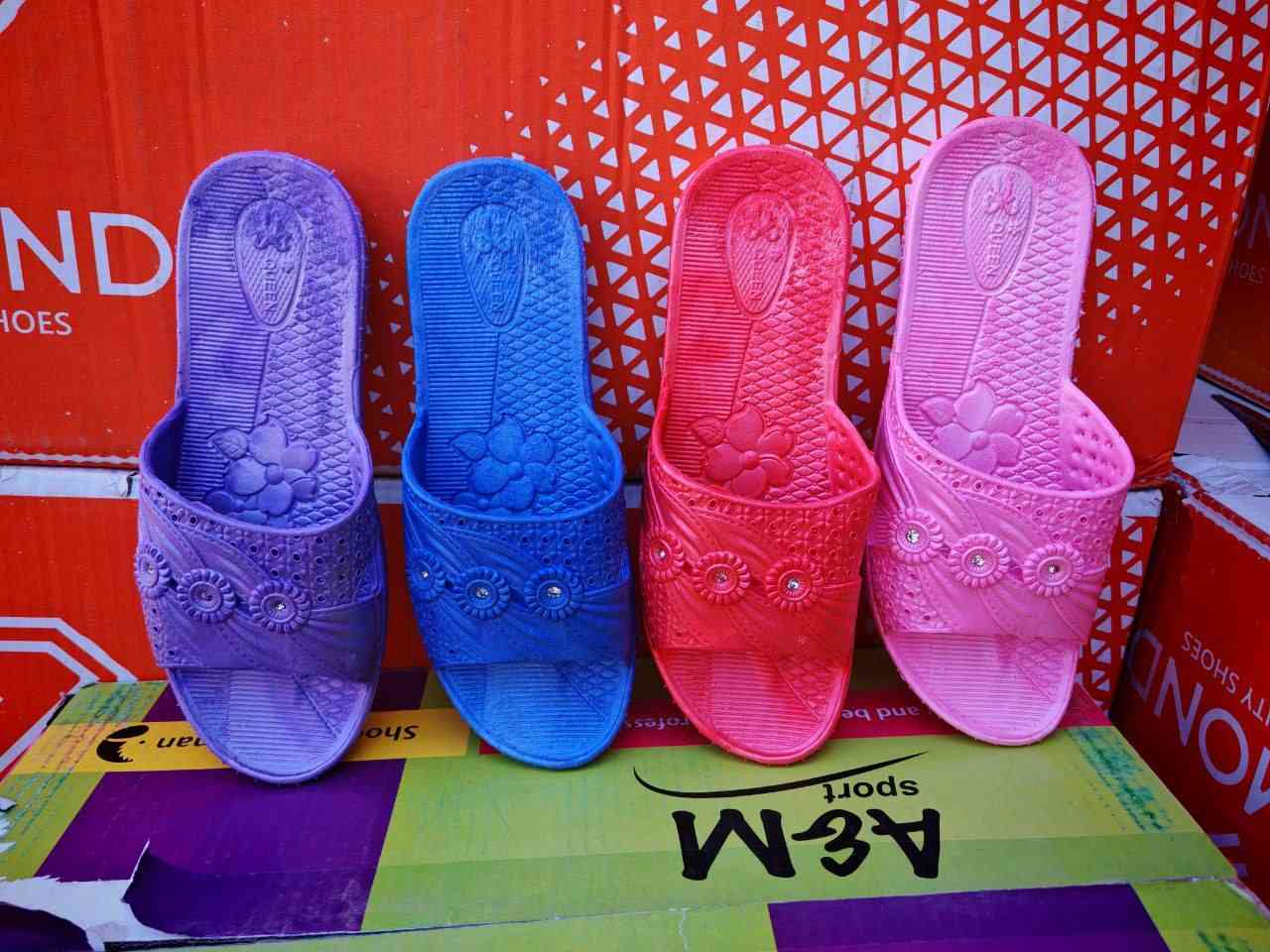 معطر نسائي الاصلي 
تعبئة الكارتون 24 زوج
سعر الكارتون 30 الف 
📲 قناتنا الرسمية على التليگرام:
https://t.me/lady_shose
✅ تابع قناة آلَشّـمِــــــسً لَلَجَ ـمِـلَهِ على واتساب:
https://whatsapp.com/channel/0029VaxGBzjEKyZ8HyWSgC03
📞 واتساب الحجز والتواصل:
***********
