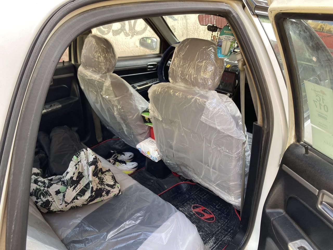 Ck 2013 كصه جديده كشنات عاليه طخم جديد تاير جديد مكينه وكير شرط لا صرف ولا نفخ شرط قطاره رقم نينوى تحويل من الشرعي ماشيه 100 الداخل مالها فول كدام العين ضررها جاملخ السكن معدل مو مبدل والبدنه معدله شاشه تدعم ويز مجاني كاربلاي سستم صوت كامل كاميرا خلفيه ليت زينون لدات ابيض السياره تأخذها ربع ماتصرف عليها تدفئه وتبريد شغال مري كهرب الجام الخلفي هيتر السياره وضع شركه بعدها سعرها 55 وبيها مجال ***********
