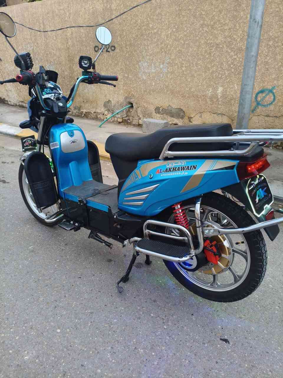 دراجة هارلي موديل 25 الاخوين 6 باتري بصمة أستخدام 3 اشهر فقط ..
البطاريات عدد 6 نوع الولي 32 امبير فول وعالفحص ..
الكهربائيات كلها شغال.. نظام البك رجوع للخلف .. مانع سرقة .. تشغيل عن بعد .. MP3 .. دبل سماعة .. لايت عالي ناصي .. مثبت سرعة .. ستاند موبايل .. دبل اشارة .. نشرات جانبيه ملونة .. رقم ضوؤي ..
دراجة فووول نظافة وأستخدام قليل حييل ..
السعر .. 550 .. وبي مجال .. 
*********** .. واتساب .. 
*********** ..
