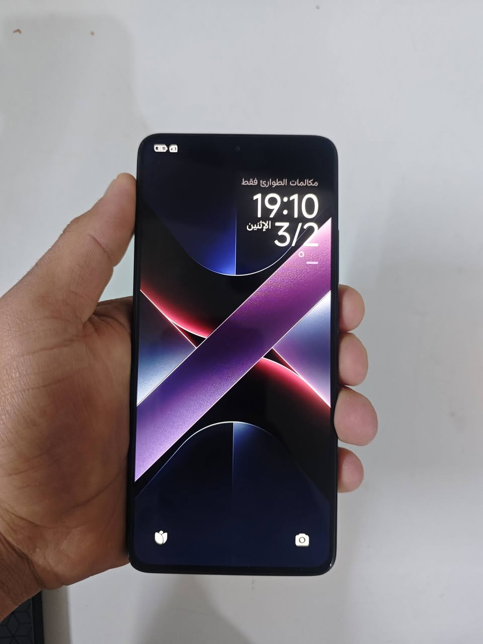 السلام عليكم بوكو x7 pro ذاكرة 512 عشوائيه 16 بي بس هاي الضربة جوة بالشاصي ممأثرة عليه مكاني بغداد سعرة 325 وبي مجال بسيط ***********
